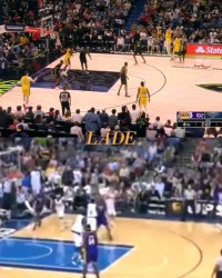 东契奇神仙彩虹三分！神似科比当年打小牛的超难漂移关键三分！