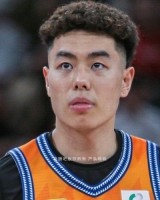 继续升级！李添荣晒出自己在美国进行特训的视频