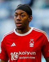 罗马诺：伊兰加已经通过纽卡体检，两家俱乐部交换了所有文件