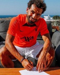 杏彩体育app-“英超今夏最佳签约！”萨拉赫未打破利物浦工资结构