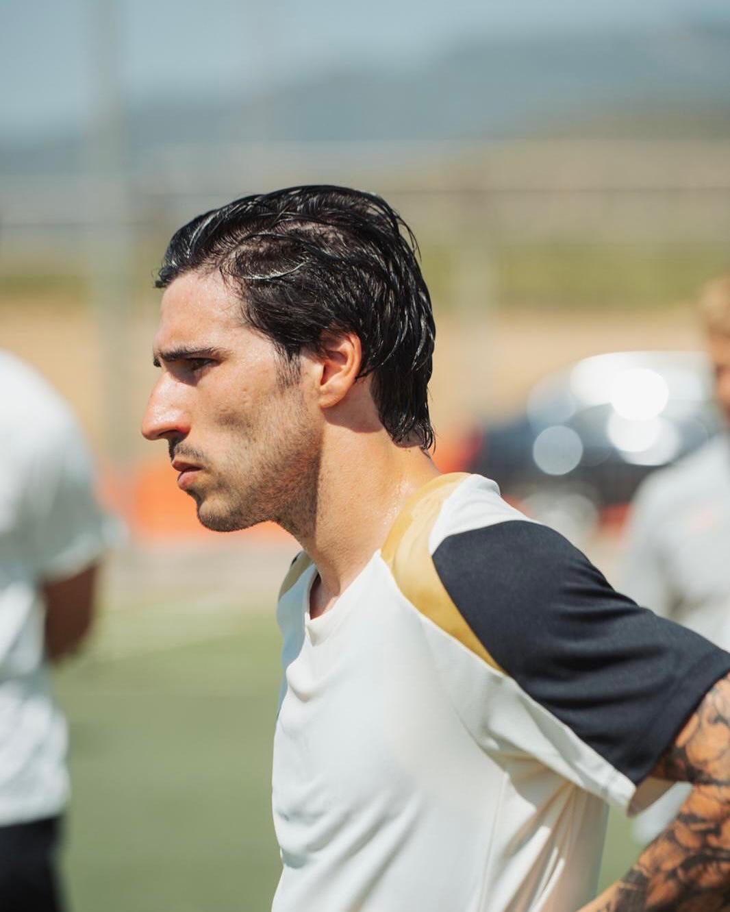 Getting into the rhythm @nikefootball (3).jpg